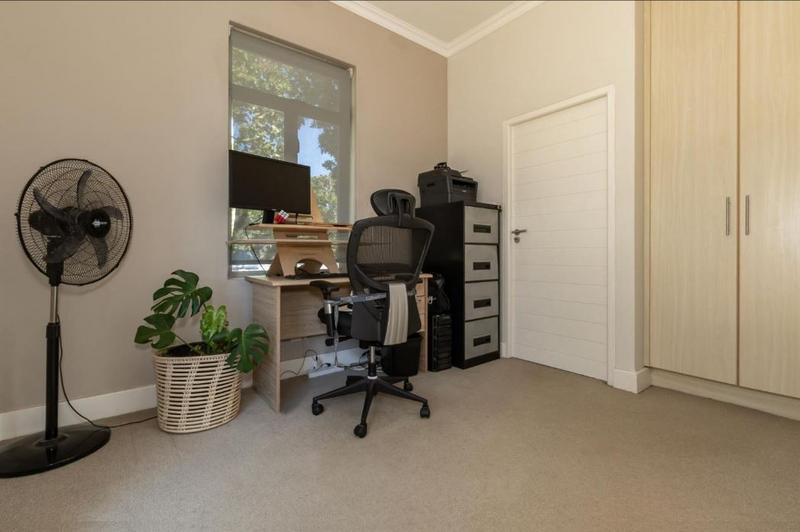 To Let 3 Bedroom Property for Rent in Lake Michelle Western Cape